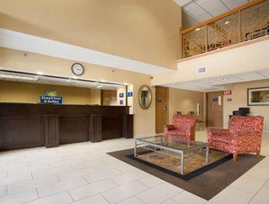 Days Inn & Suites By Wyndham Desoto Exteriör bild